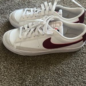 Nike low top blazers boys 6/ New/ no box